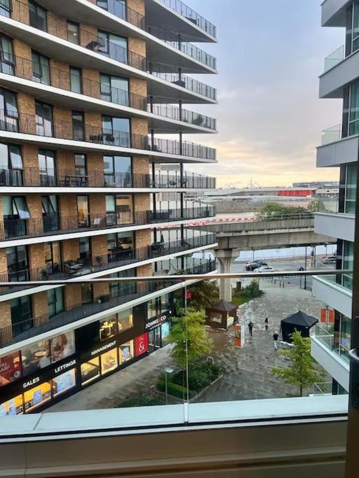 Stylish Apartment Docklands London Exterior foto